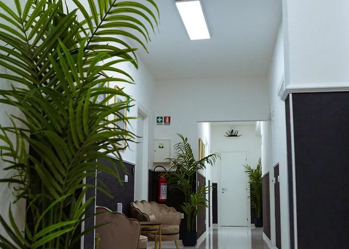B&B Best Hostel Milano Couette-café *