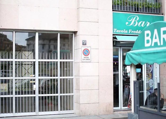 B&B Best Hostel Milano Couette-café *