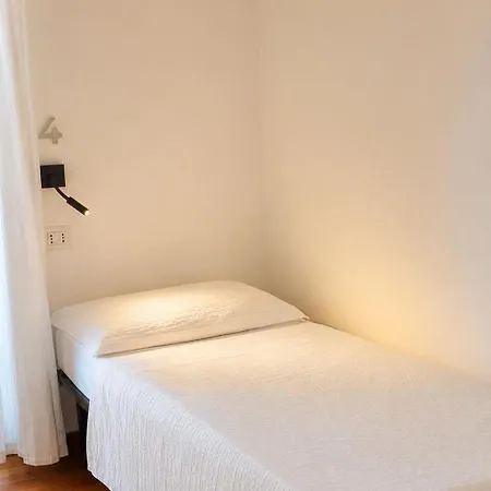 B&B Best Hostel Milano Bed and breakfast *