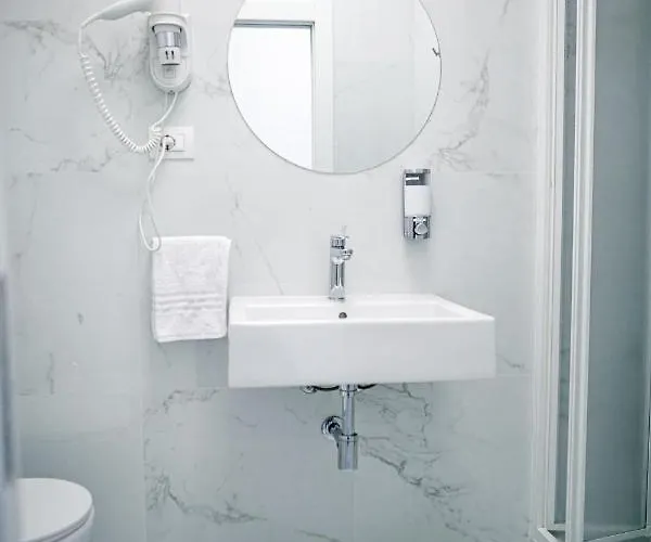 B&B Best Hostel Milano Bed & Breakfast Milan