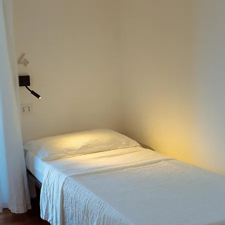B&B Best Hostel Milano Nocleg ze śniadaniem
